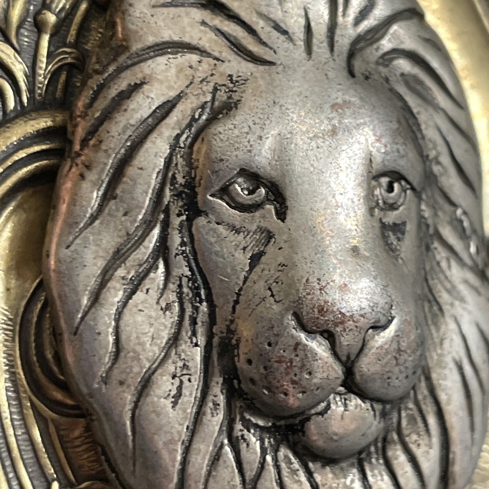 Multimetal Lion Scarf Clip Signed by Artist Cappy Ornate Puffy Floral Fall - Picture 5 of 8